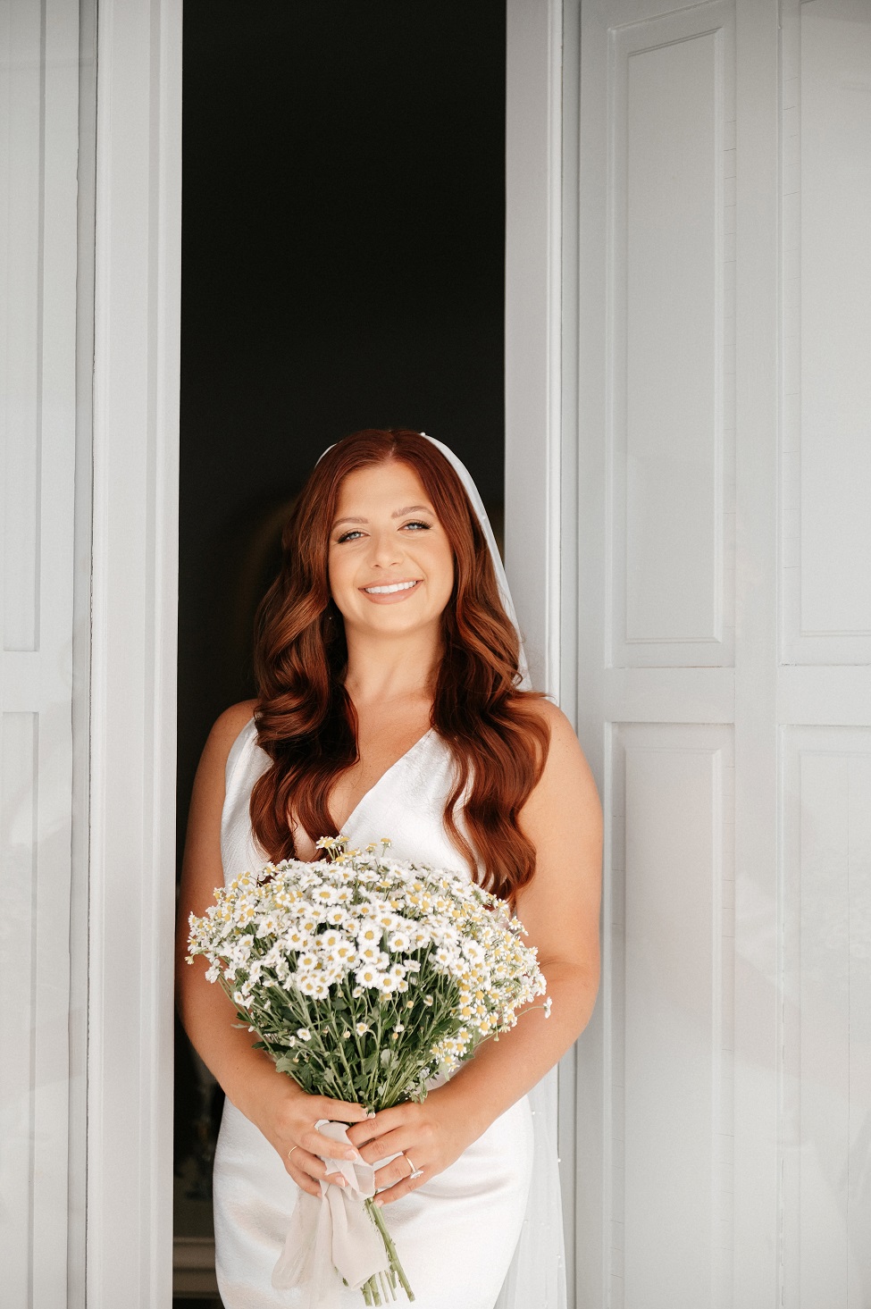 bouquets-elopement-wedding-in-santorini-greece